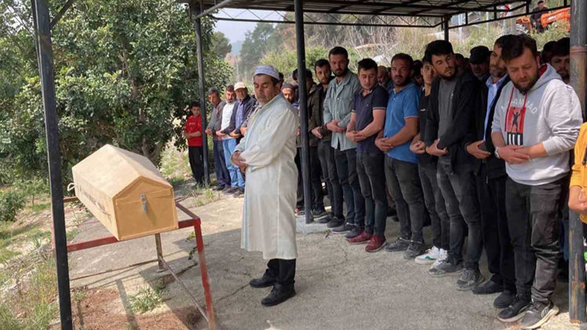 Böyle Vahşet Görülmedi Anne Ve Oğlunu Evde, Babalarını Otomobilde Yaktı 5