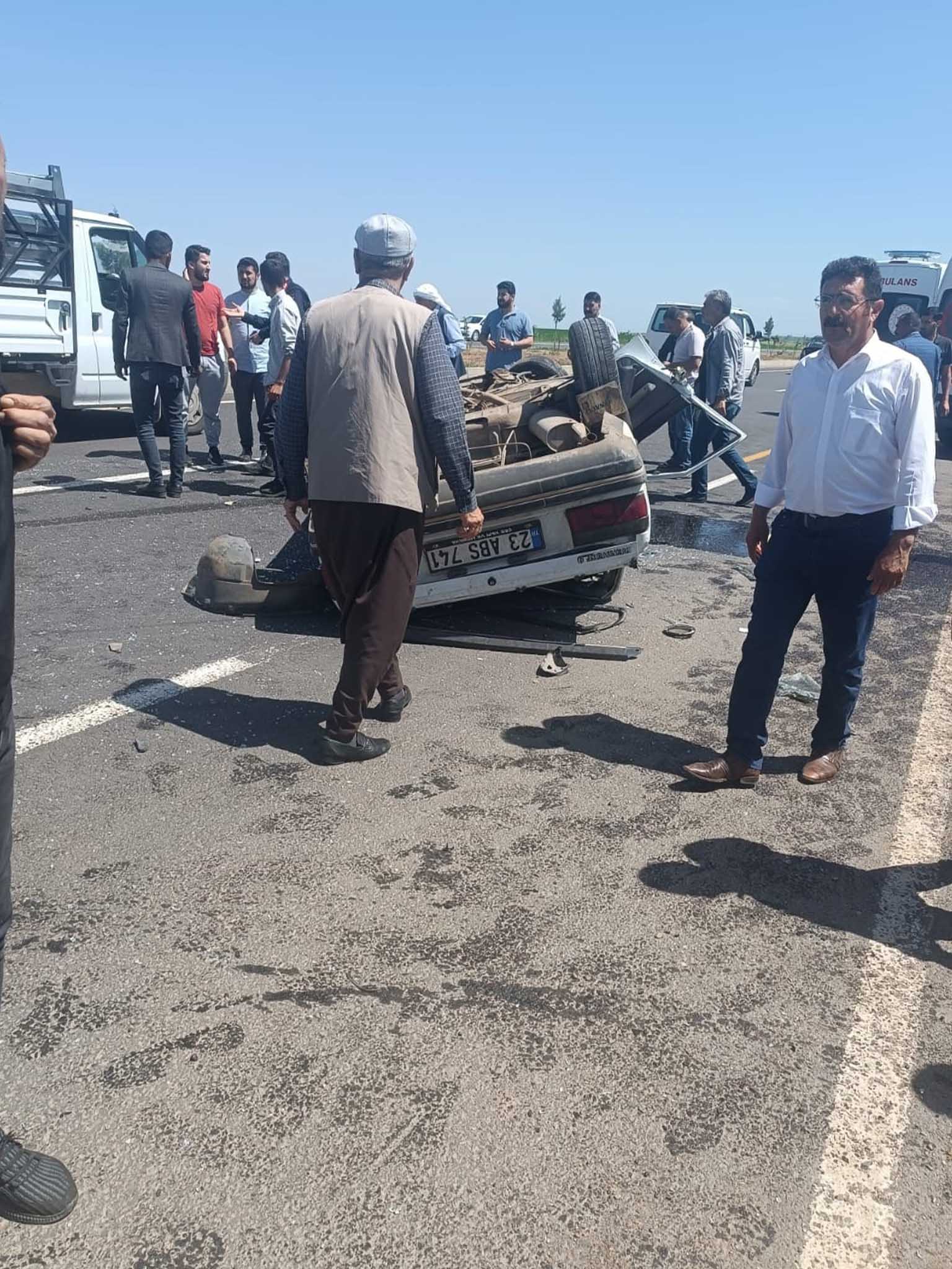 Diyarbakır’da 2 Otomobil Çarpıştı 6 Yaralı 1