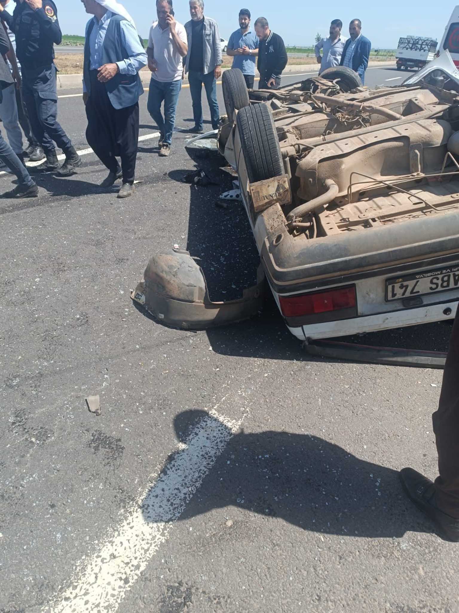 Diyarbakır’da 2 Otomobil Çarpıştı 6 Yaralı 4
