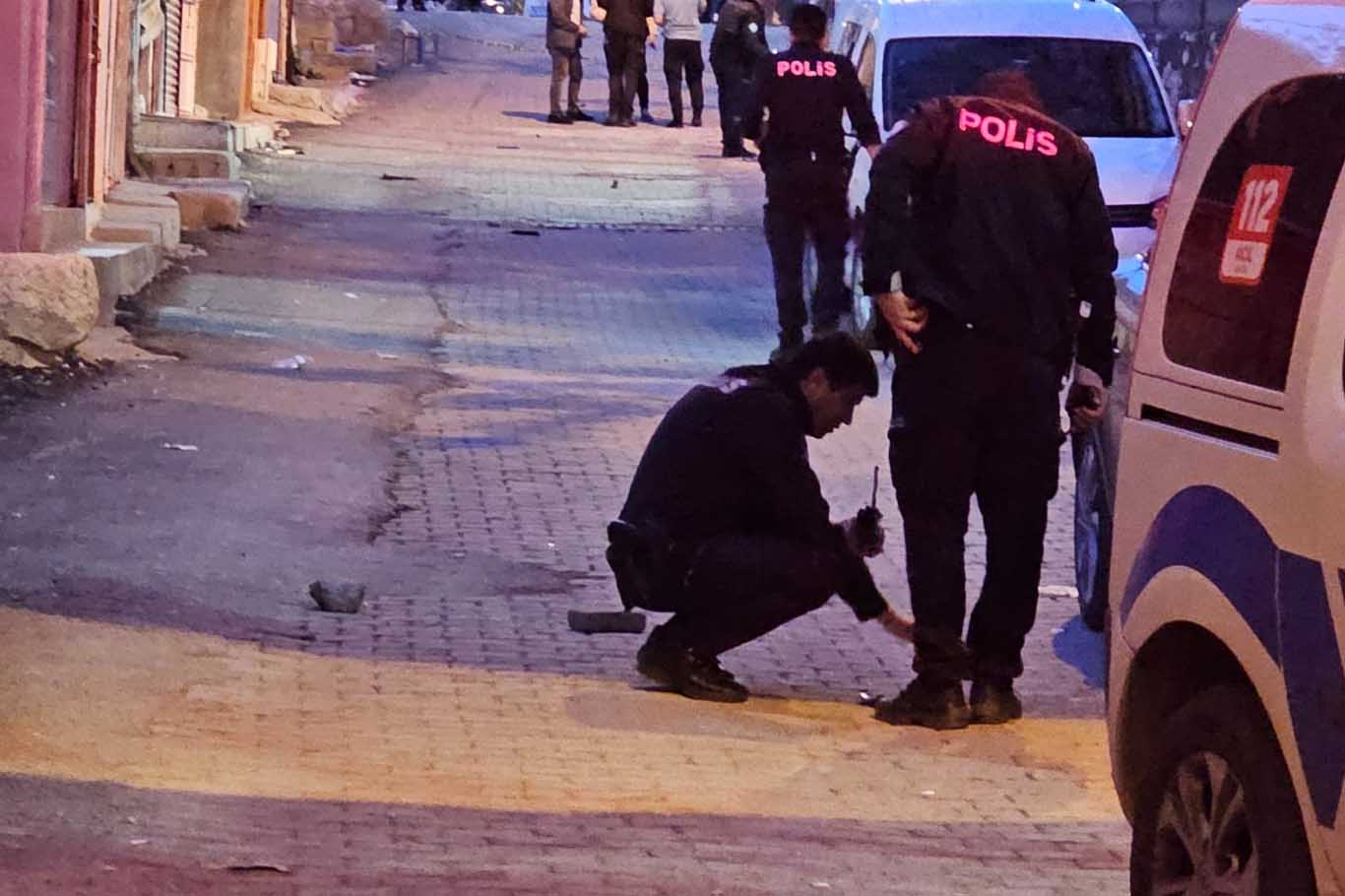Diyarbakır’da Aileler Arasında Silahlı Bıçaklı Kavga 1 Ölü, 7 Yaralı 1