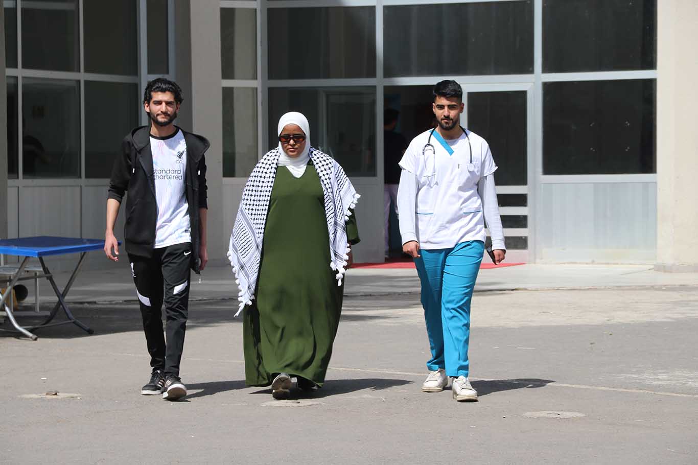 Diyarbakır'daki Filistinli Öğrenciler Bayrama Ailelerinden Uzakta Buruk Bir Şekilde Giriyor 1