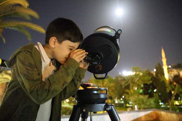Öğrenciler, Gökyüzünü Teleskopla Gözlemledi1