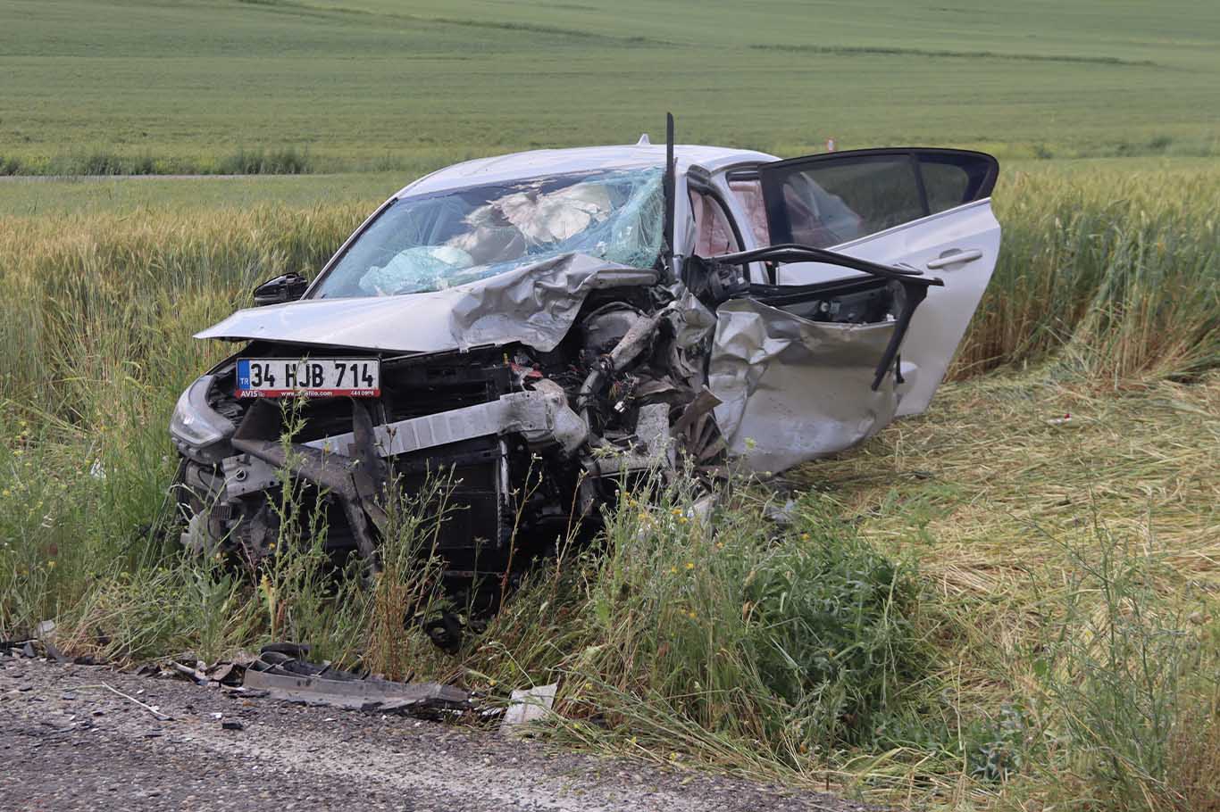 Bismil’de Trafik Kazası 1’I Ağır 2 Yaralı 13