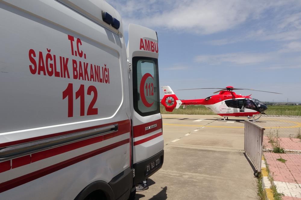 Diyarbakır’da 2 Yaşındaki Çocuk Kaynar Süt Kazanına Düştü!Ambulans Helikopter Havalandı