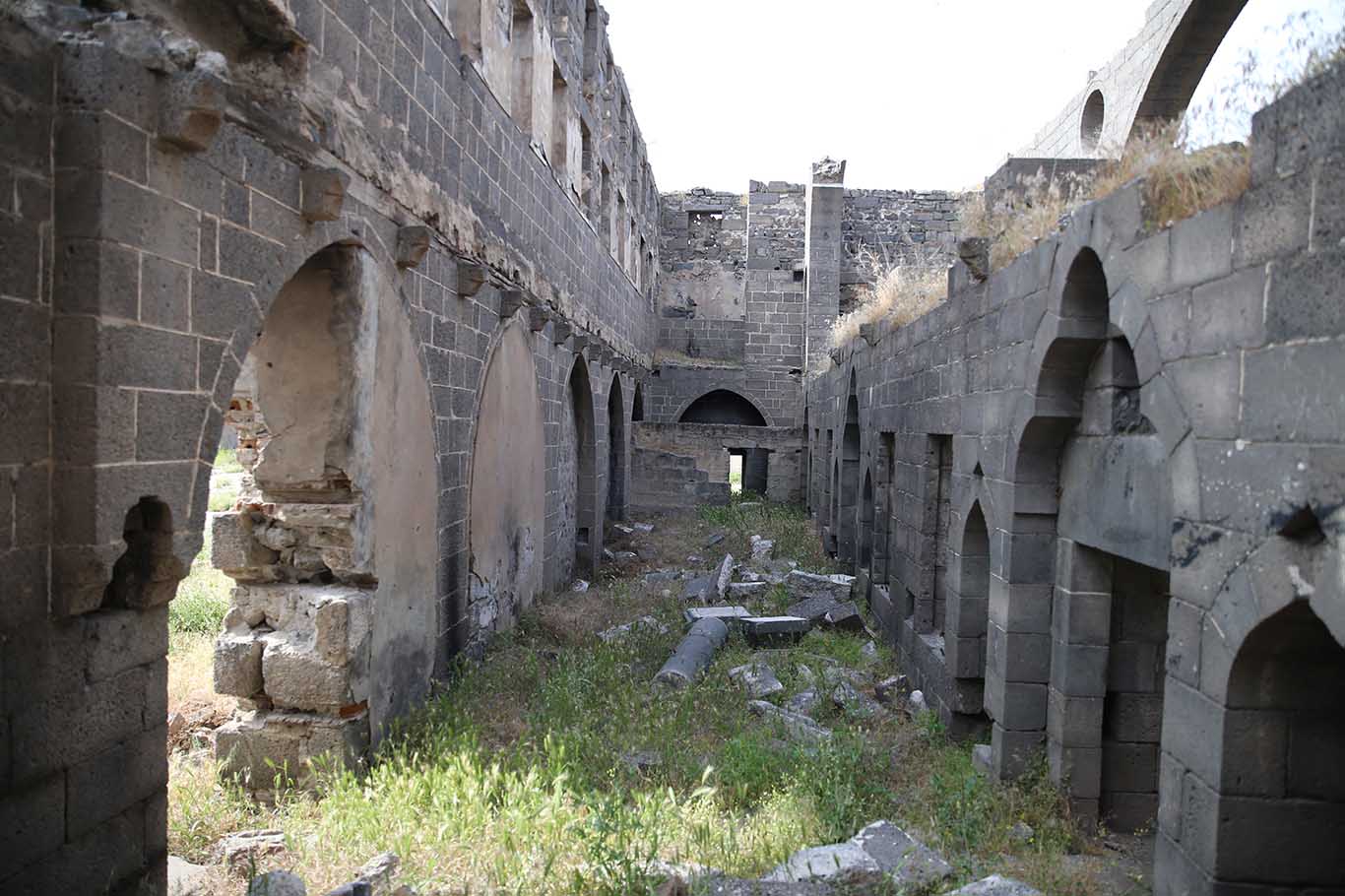 Diyarbakır'da 500 Yıllık Kilisesi Restore Edilecek 1