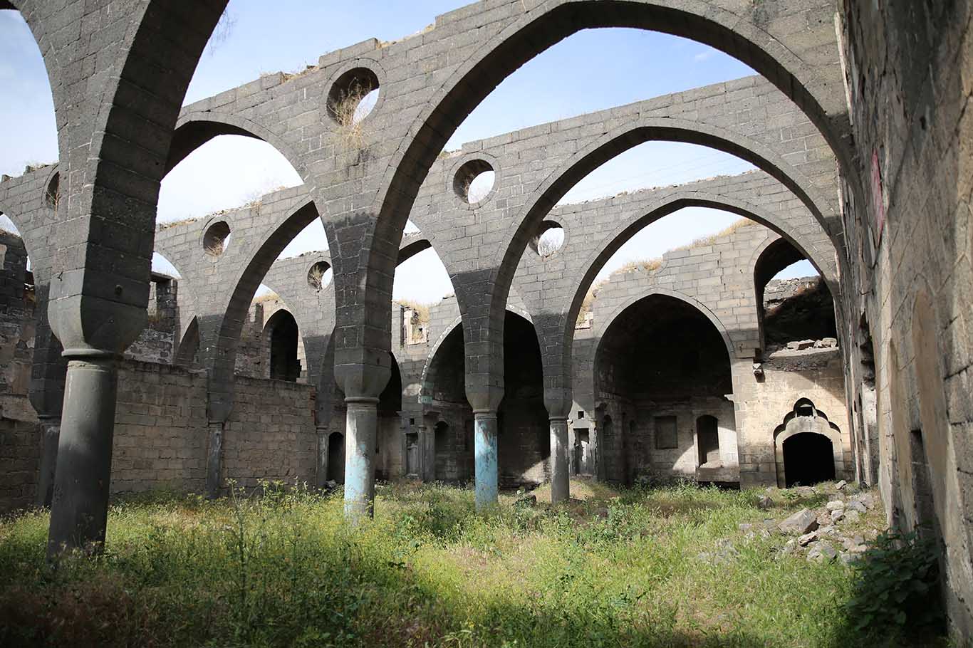 Diyarbakır'da 500 Yıllık Kilisesi Restore Edilecek