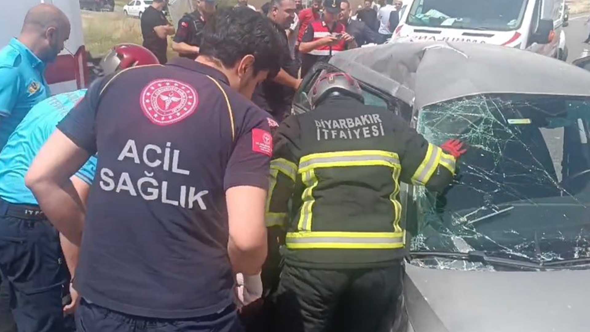 Diyarbakır’da Kaza 1’I Ağır 4 Yaralı 4