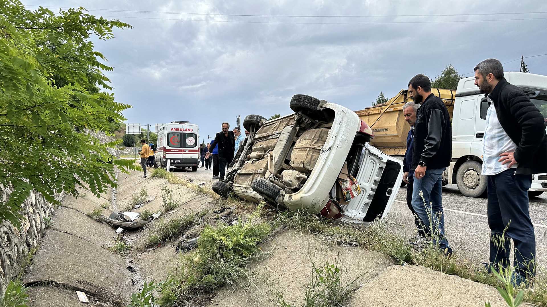 Trafik Kazalarında 3 Kişi Öldü, 9 Kişi Ağır Yaralandı 2