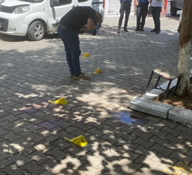 Diyarbakır'da Husumetlisi Tarafından Tabanca Ile Vuruldu 1