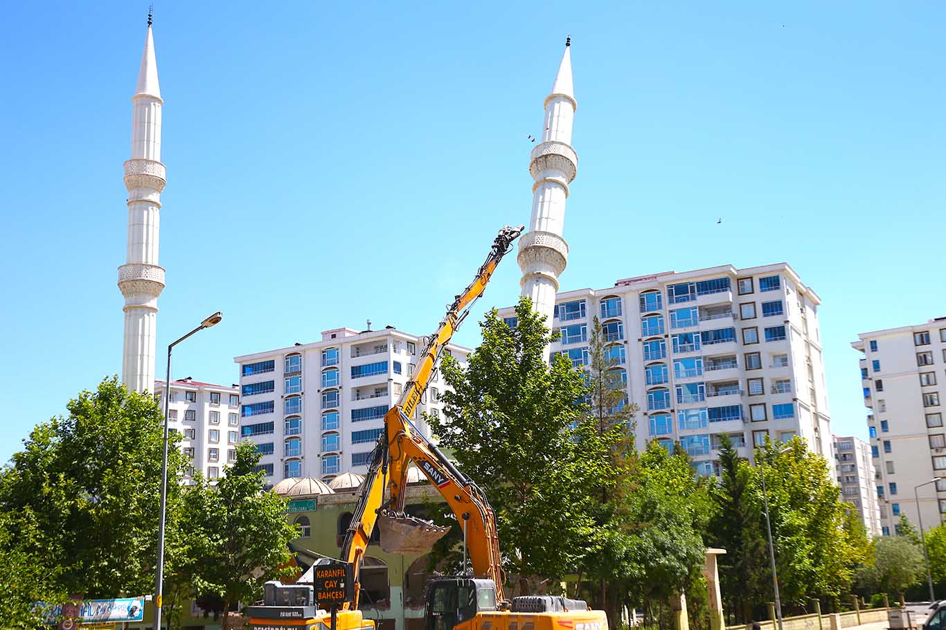 Diyarbakır'da O Cami Yıkıldı 4