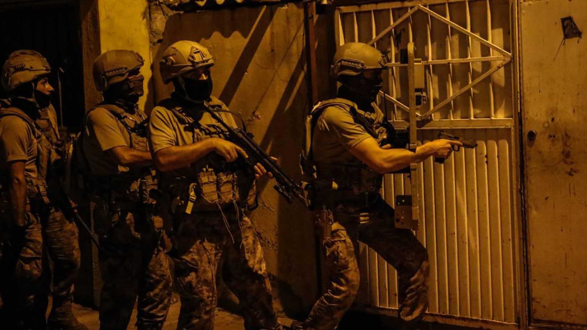 Diyarbakır'da Operasyon 6 Gözaltı 1
