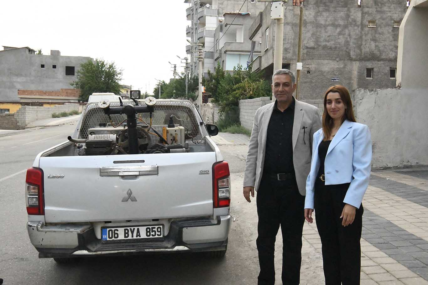 Bismil’de Eş Başkanlar, Belediye Aracı Ile Ilaçlama Yaptı 1