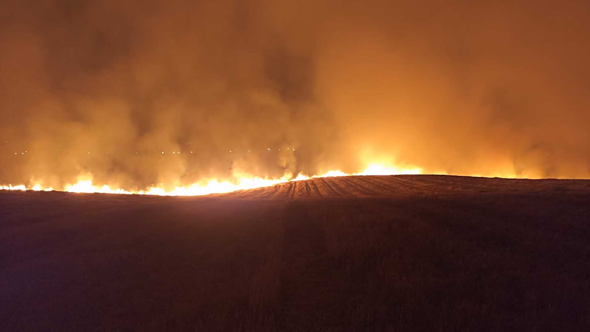 Bismil’de Gece Çıkan Yangın Korkuttu 9