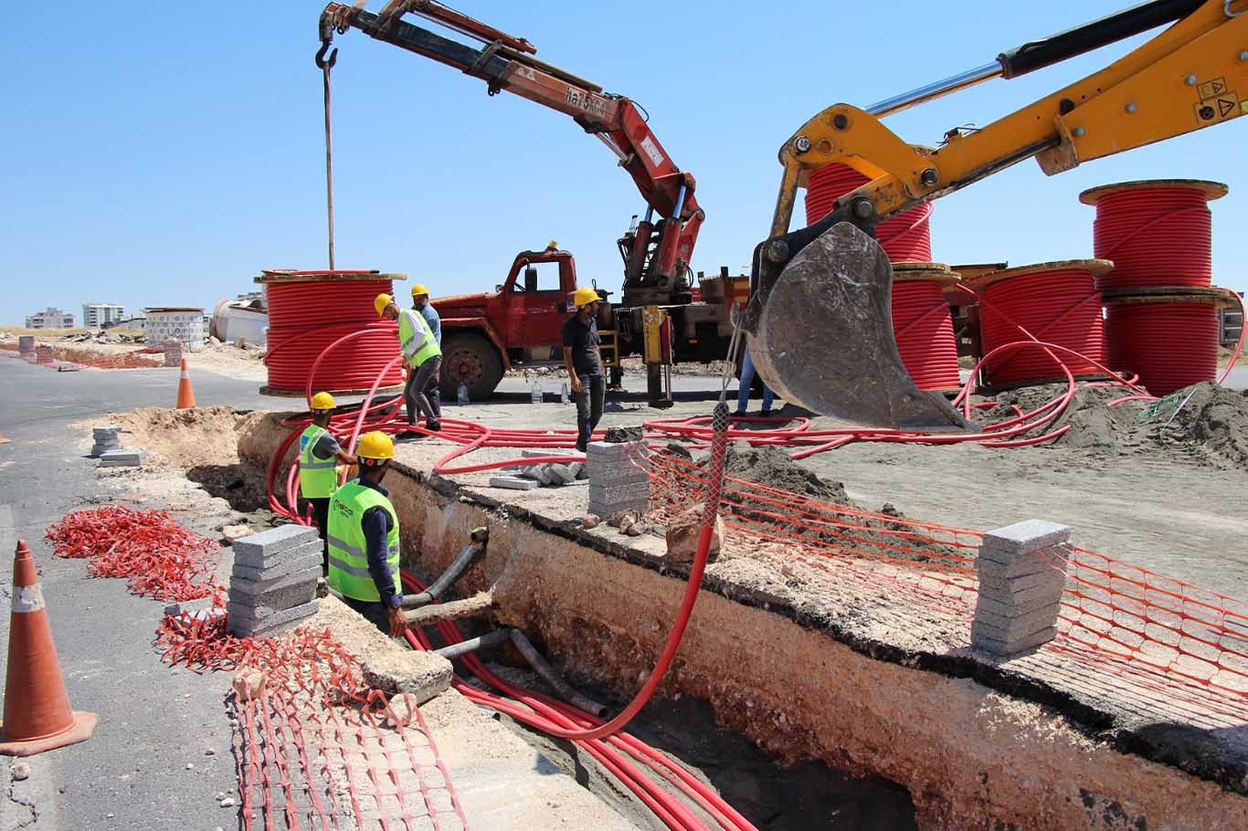 Dicle Elektrik O Ilde 12 Yeni Yeraltı Enerji Hattı Döşüyor 1