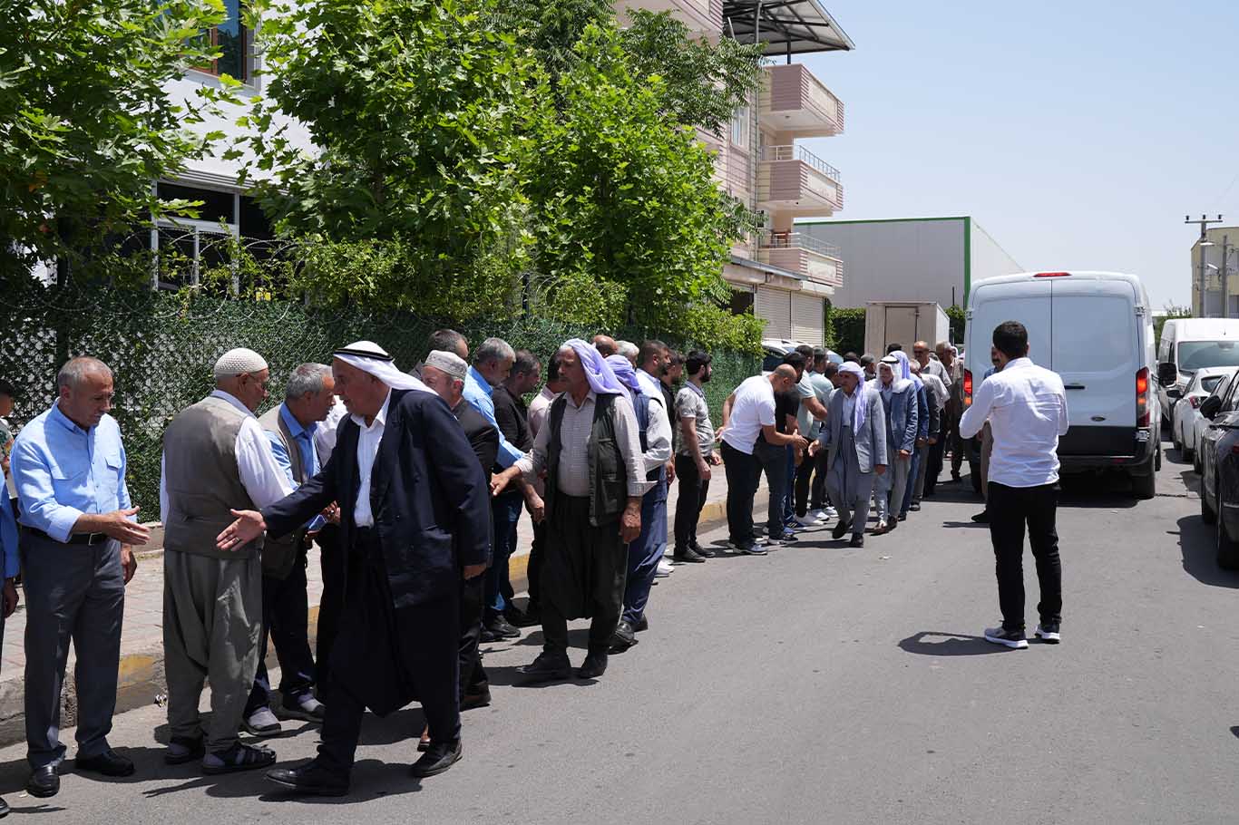 Diyarbakır'da 1 Kişinin Öldüğü 3 Kişinin Yaralandığı Arazi Kavgasında Barış Sağlandı 5