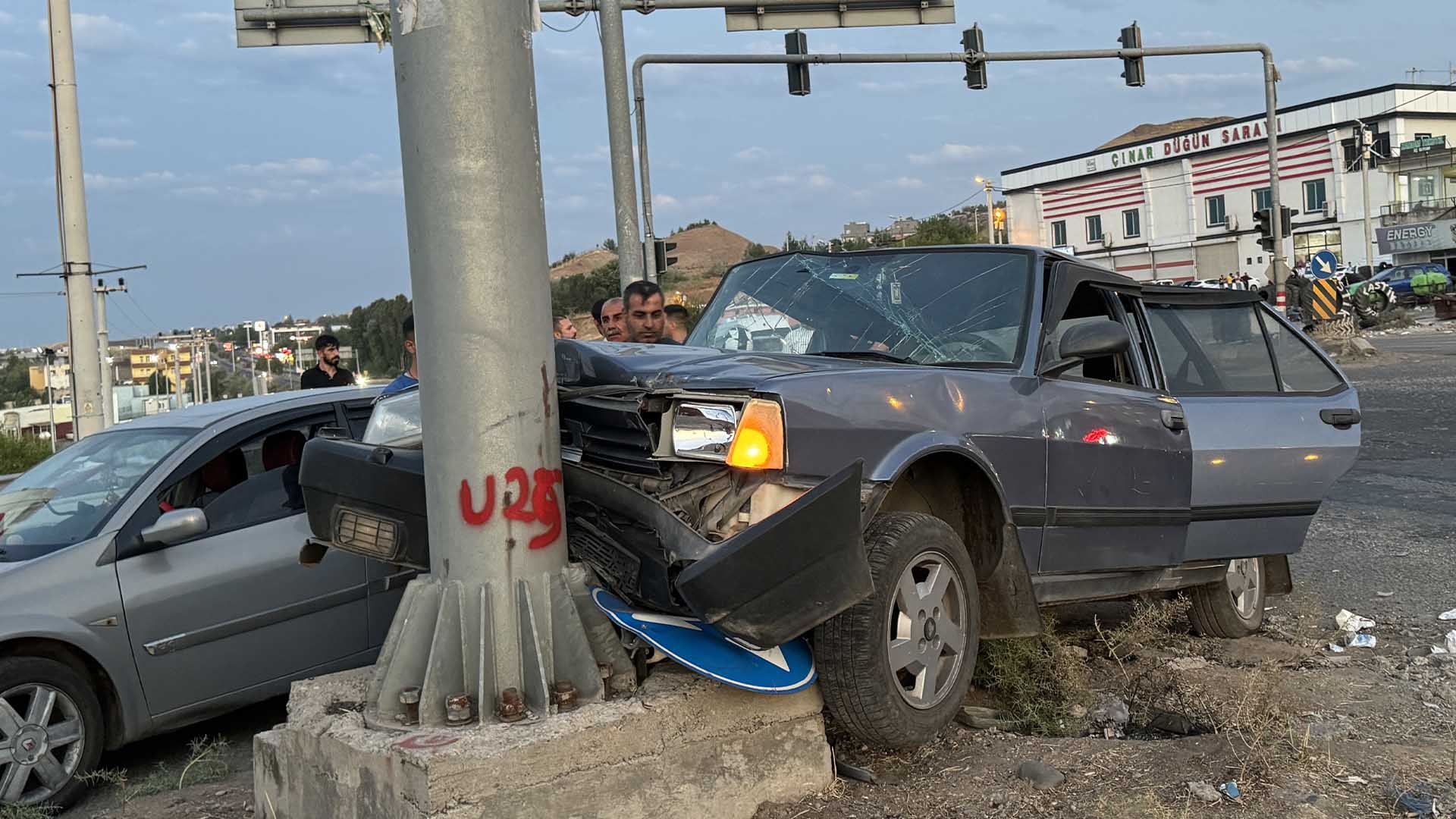 Diyarbakır’da Feci Kaza 5 Yaralı 4