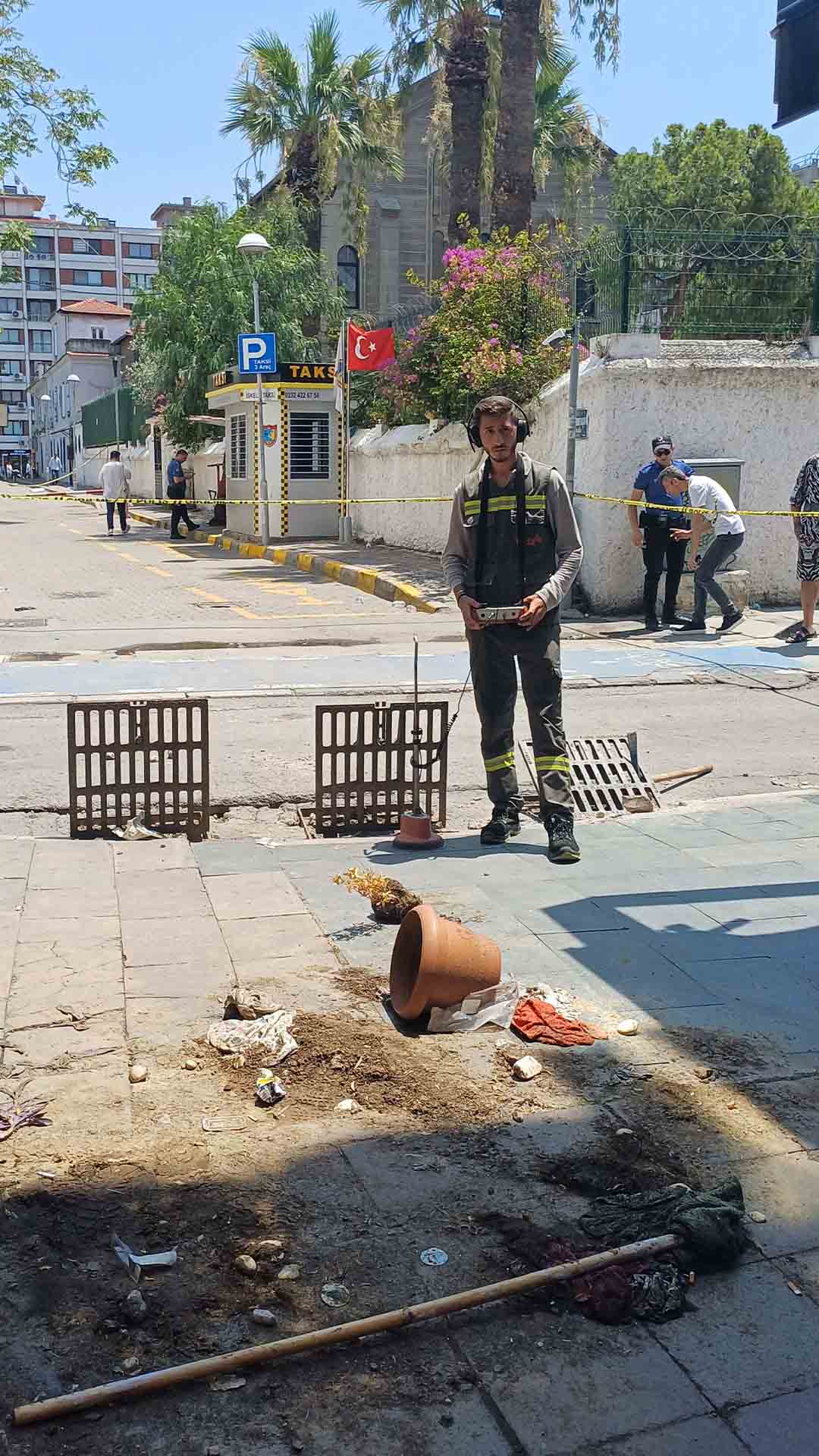 Sokakta Elektrik Akımına Kapılıp Öldüler Birbirlerini Tanımıyorlarmış 6