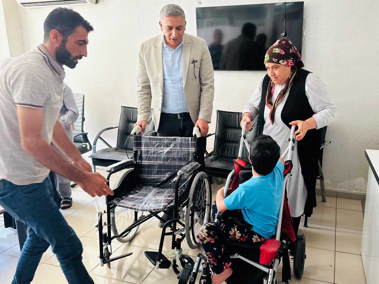 Bismil Belediyesi’nden Tekerlekli Sandalye Desteği 1