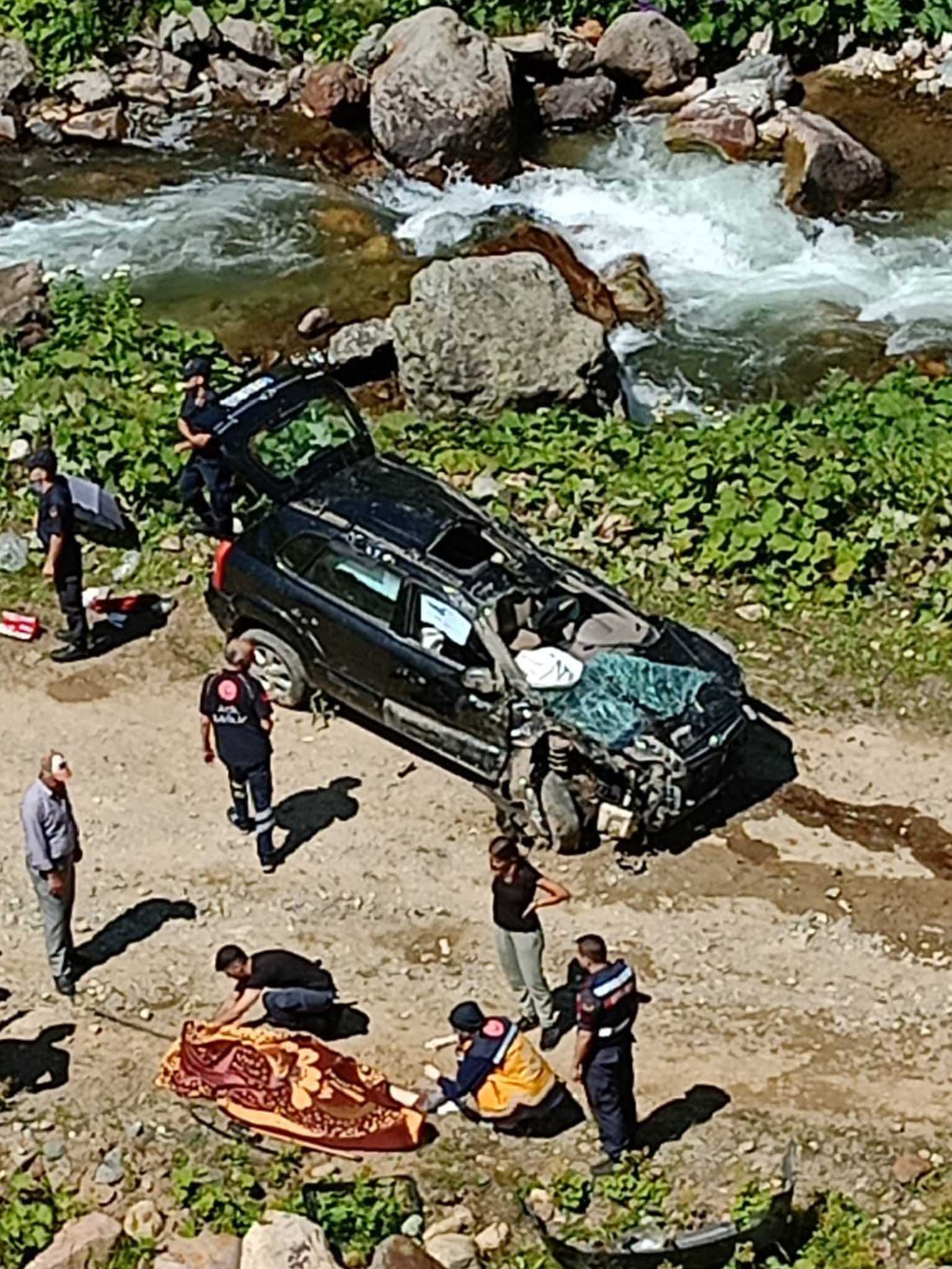 Cip, Uçuruma Yuvalandı 2 Ölü 2