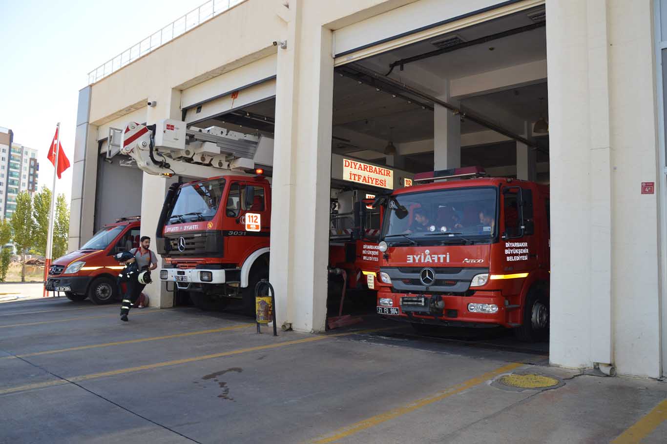 Diyarbakır’da 2 Bin 413 Yangında, 4 Bin Hektar Alan Zarar Gördü 4