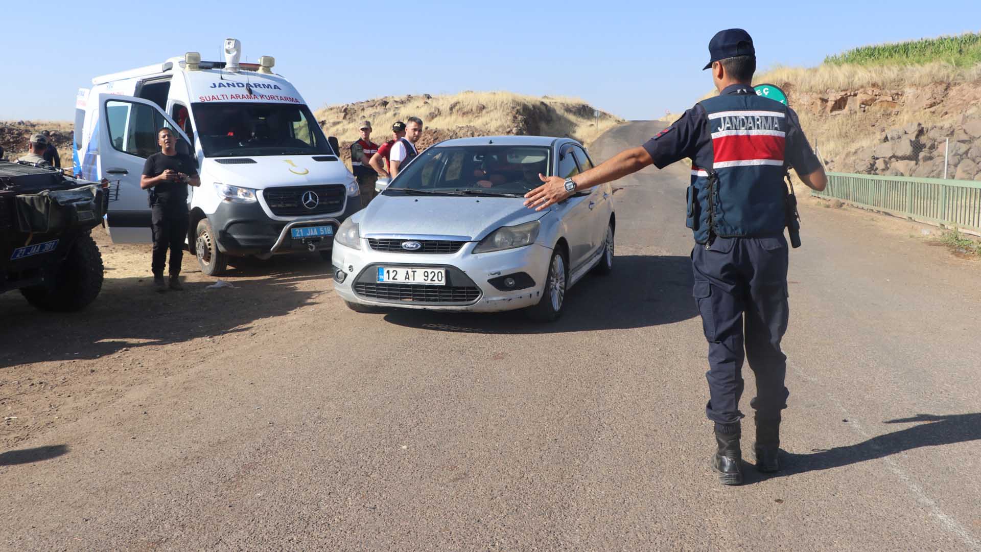 Diyarbakır’da 8 Yaşındaki Narin Sırra Kadem Bastı 4