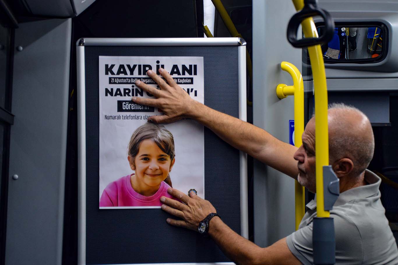 Diyarbakır’da Belediye Otobüslerine Narin’in Afişleri Asıldı 4