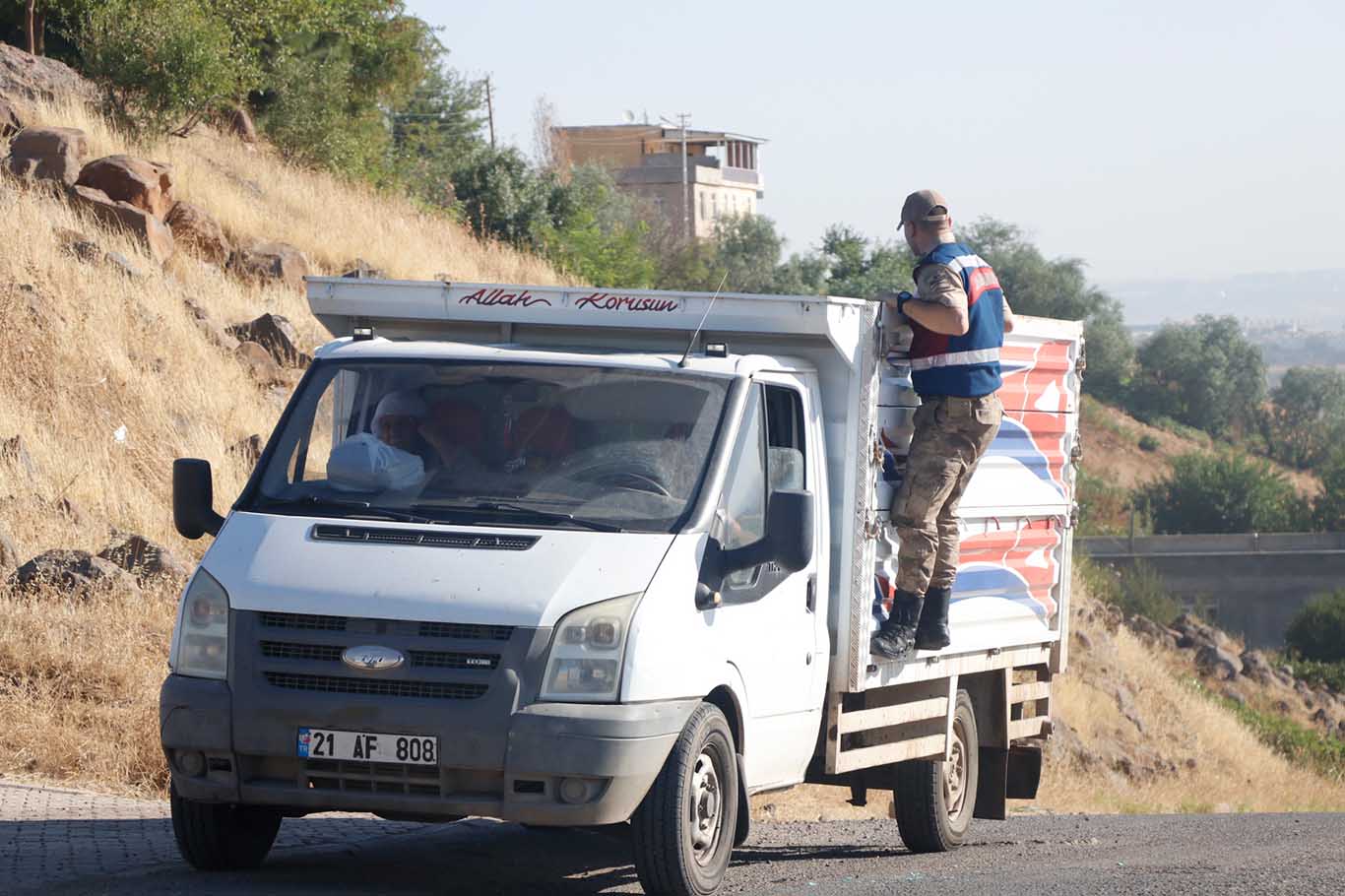 Diyarbakır’da Narin 3 Gündür Her Yerde Aranıyor 4