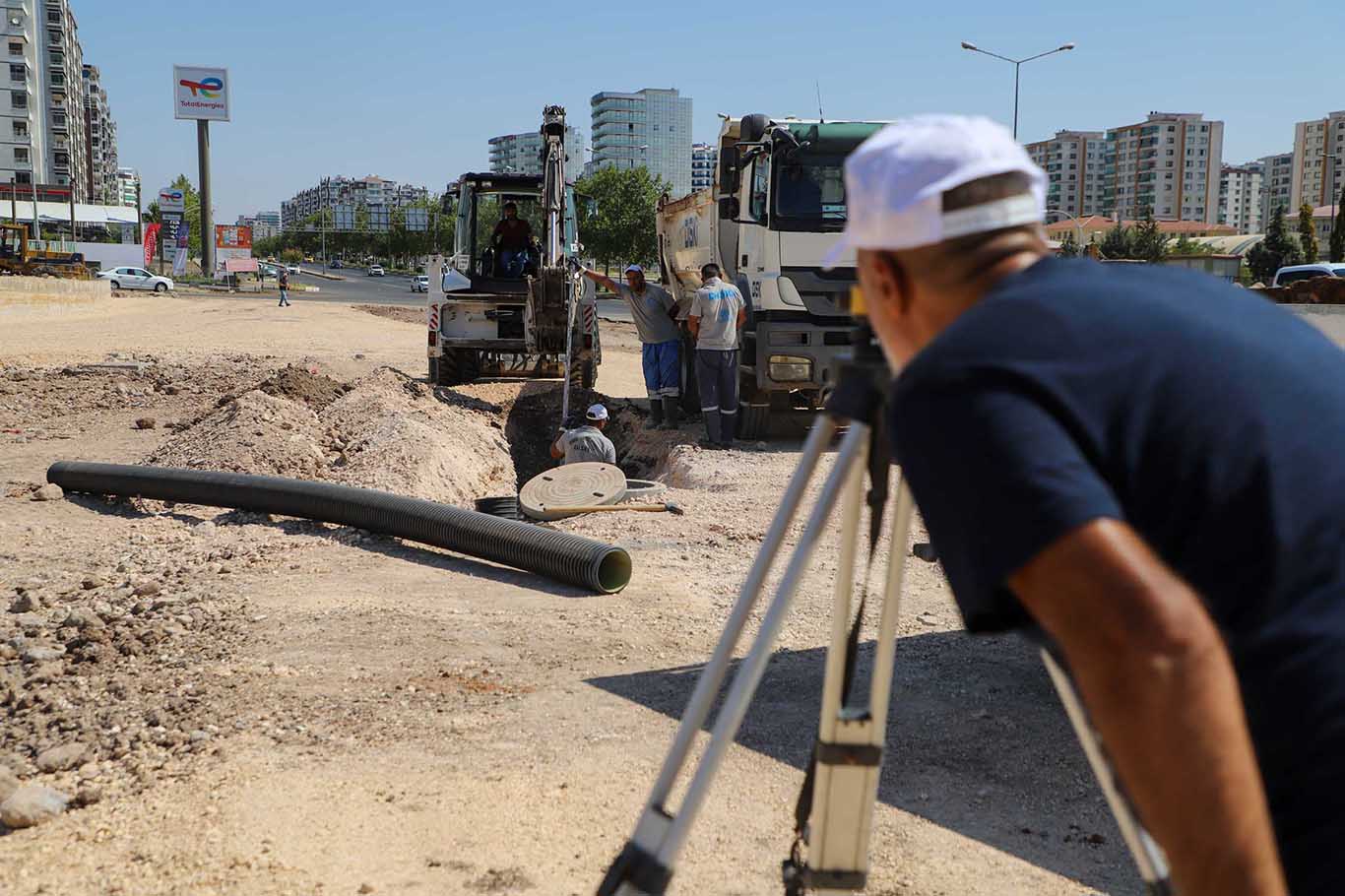 Diyarbakır’da Yeni Bağlantı Yolunda Yağmursuyu Hattı Yapıldı 1