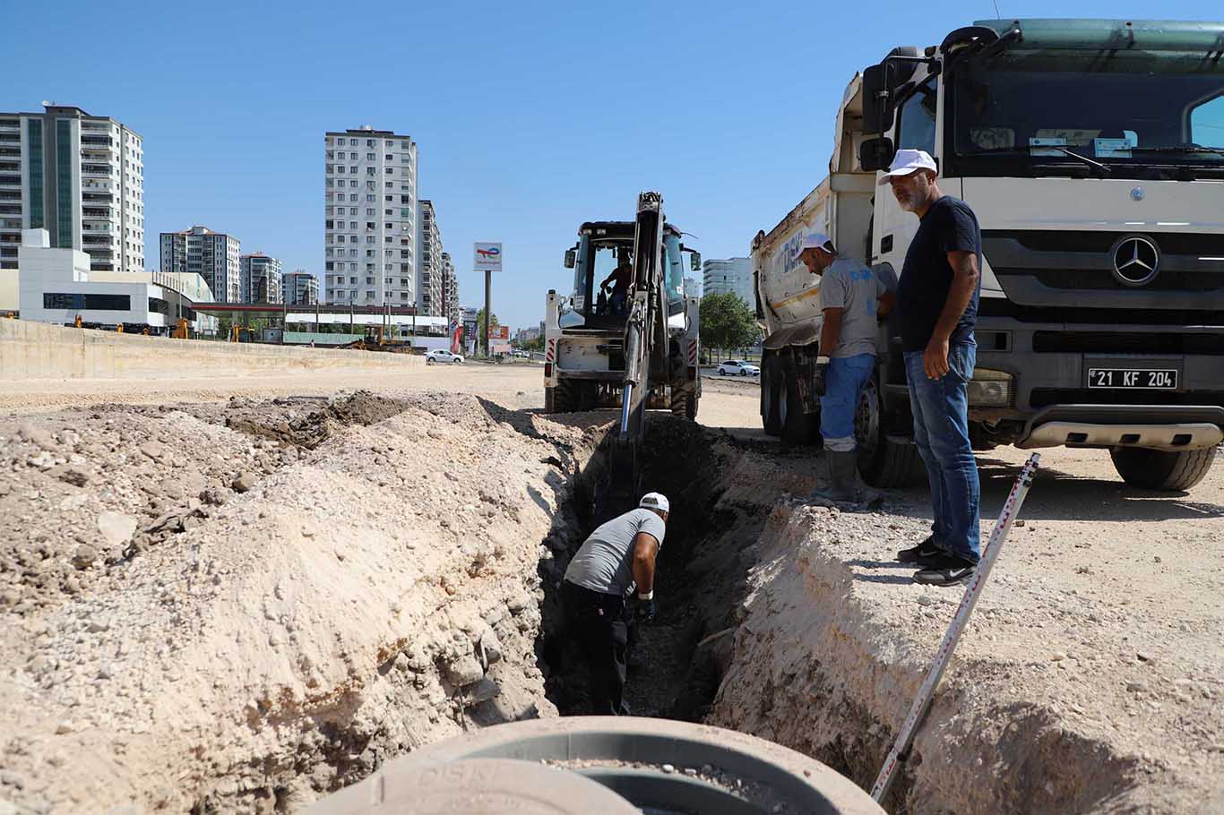 Diyarbakır’da Yeni Bağlantı Yolunda Yağmursuyu Hattı Yapıldı 2