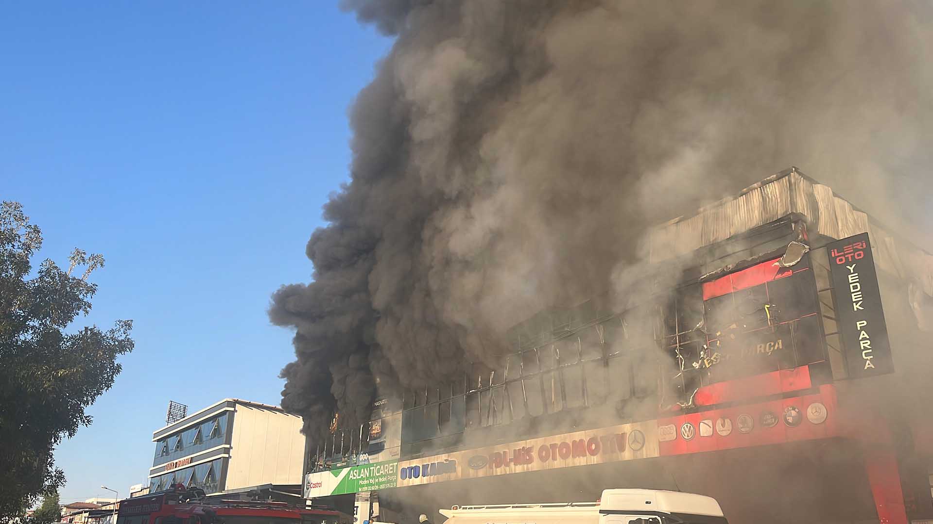 Diyarbakır'daki Yangın Söndürüldü 3