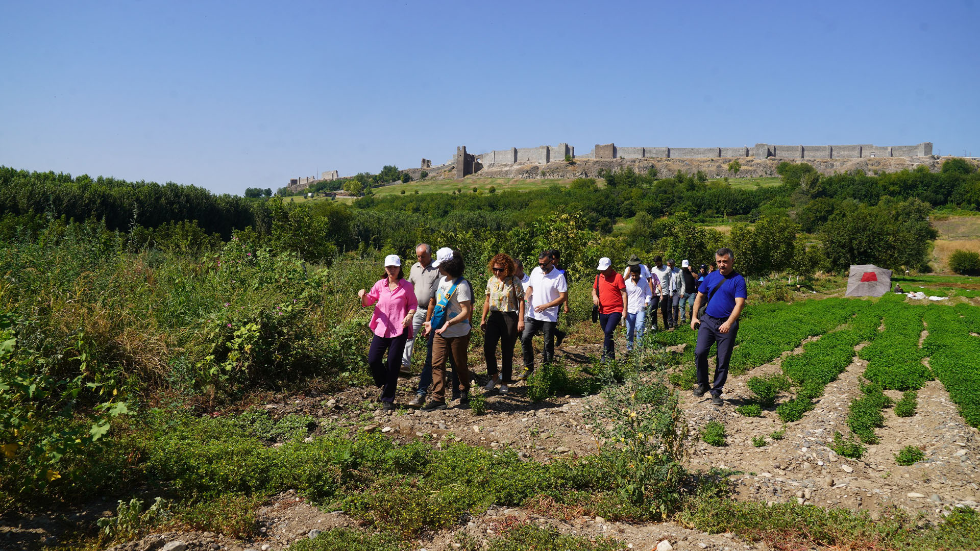 Hevsel Bahçeleri Ve Dicle Vadisi'nin Korunması İçin İncelemelerde Bulundu1