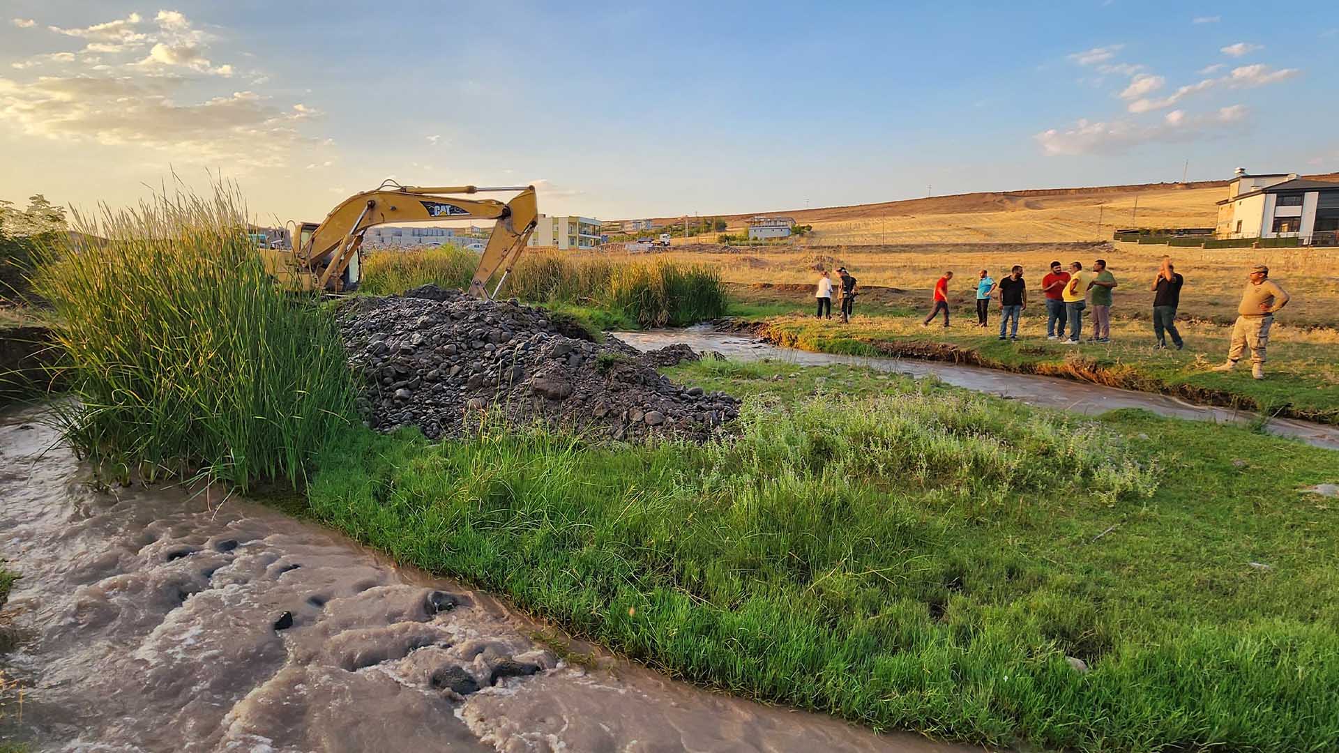 Jandarma Narin Için Kazı Yapıyor 1