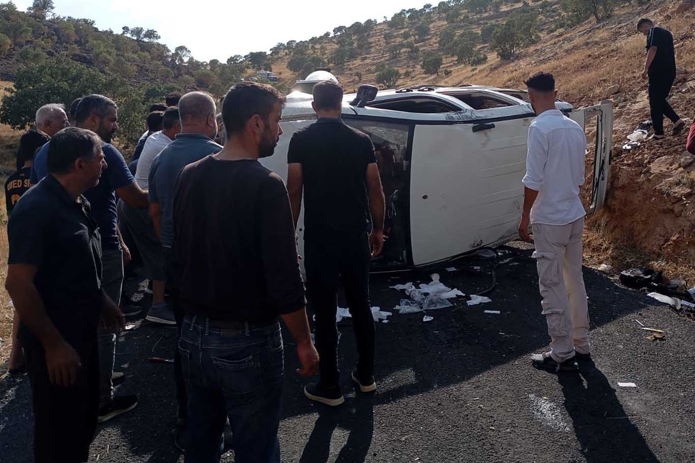 Karasu’dan Dönen Aile Kaza Yaptı 5 Yaralı 1