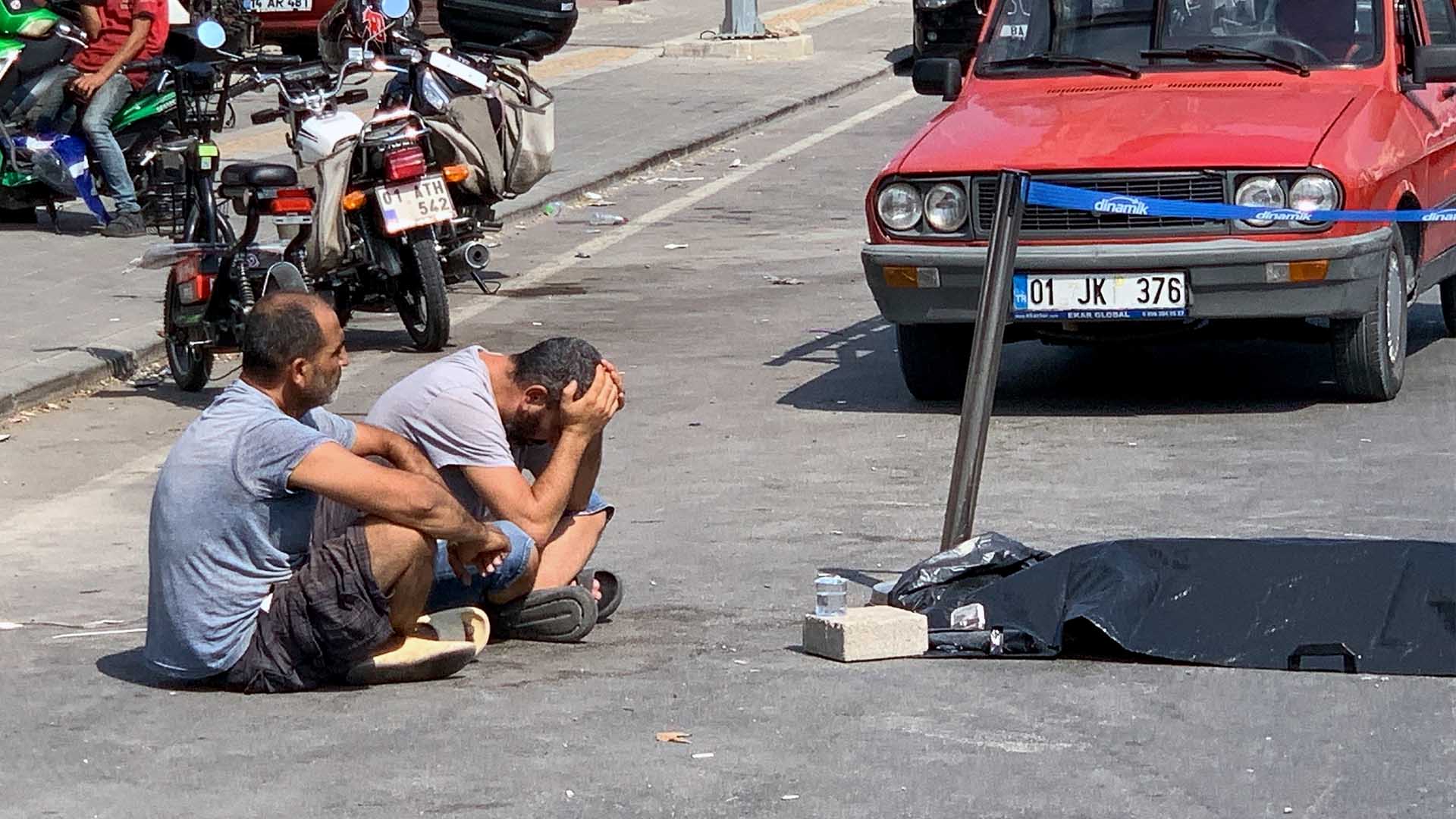 Motosiklet Kazasında Ölen Kadının Yakınları Gözyaşlarına Boğuldu 4