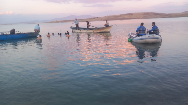 Muş'ta Baraj Gölüne Giren 2'Si Çocuk 5 Kişi Öldü 3