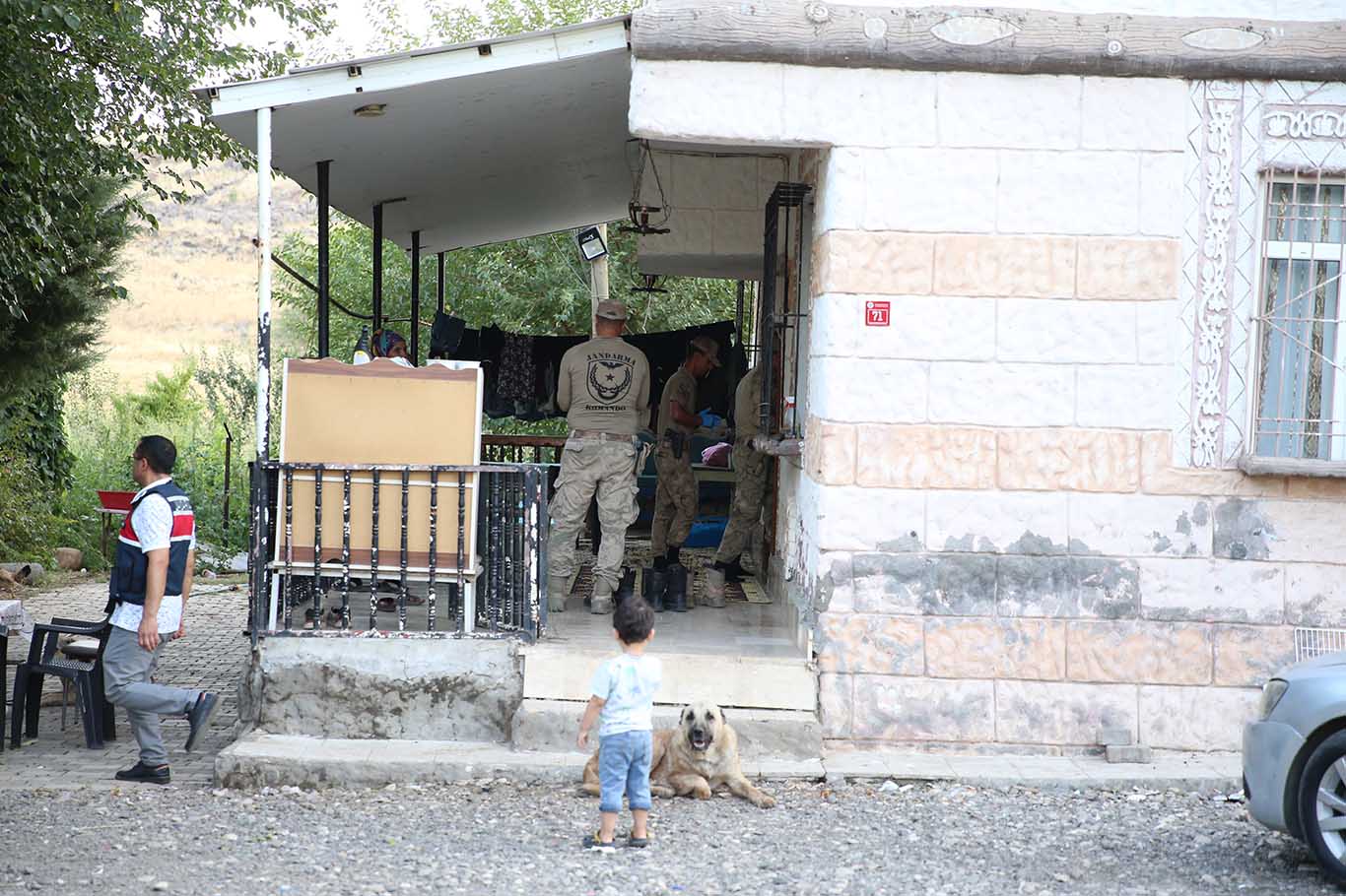 Narin'i Arama Çalışmaları; Ihbar Üzerine Yer Altı Görüntüleme Cihazı Ile Arama Yapıldı 12