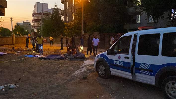 Şanlıurfa'da Taşlı Sopalı Yol Verme Kavgası 3 Yaralı-1