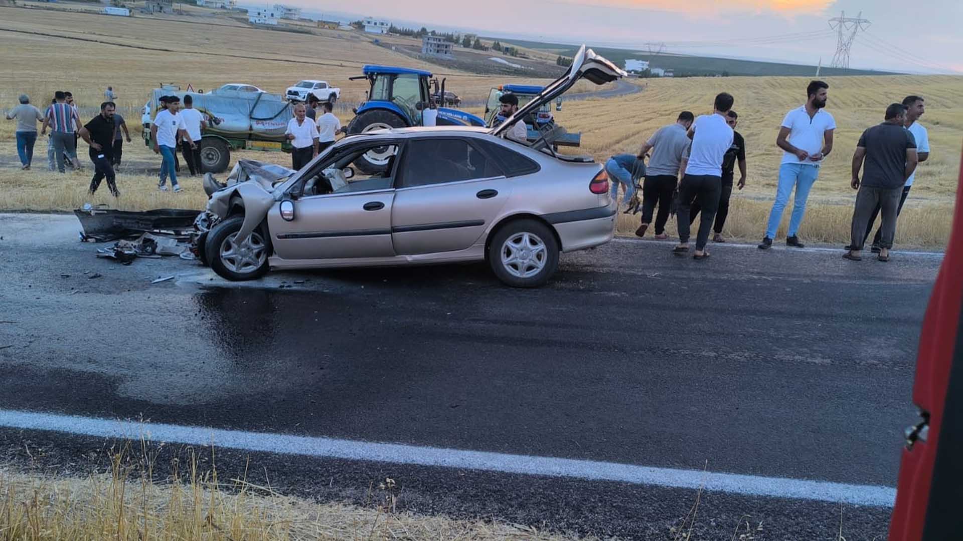 Bismil’de Kamyon Ile Çarpışan Otomobil Alev Aldı 1 Yaralı 1