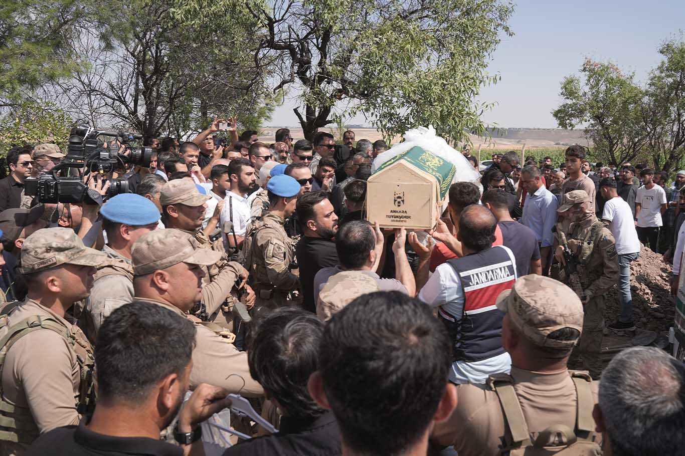 Bugün Burada Musallada Yatan Aslında Vicdanımızdır 11