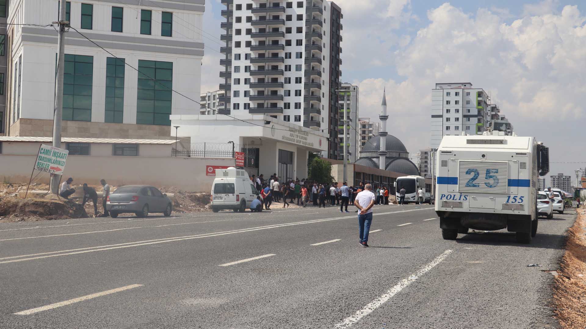 Diyarbakır Narin’in Defin Işlemleri Için Hazırlık Sürüyor 7