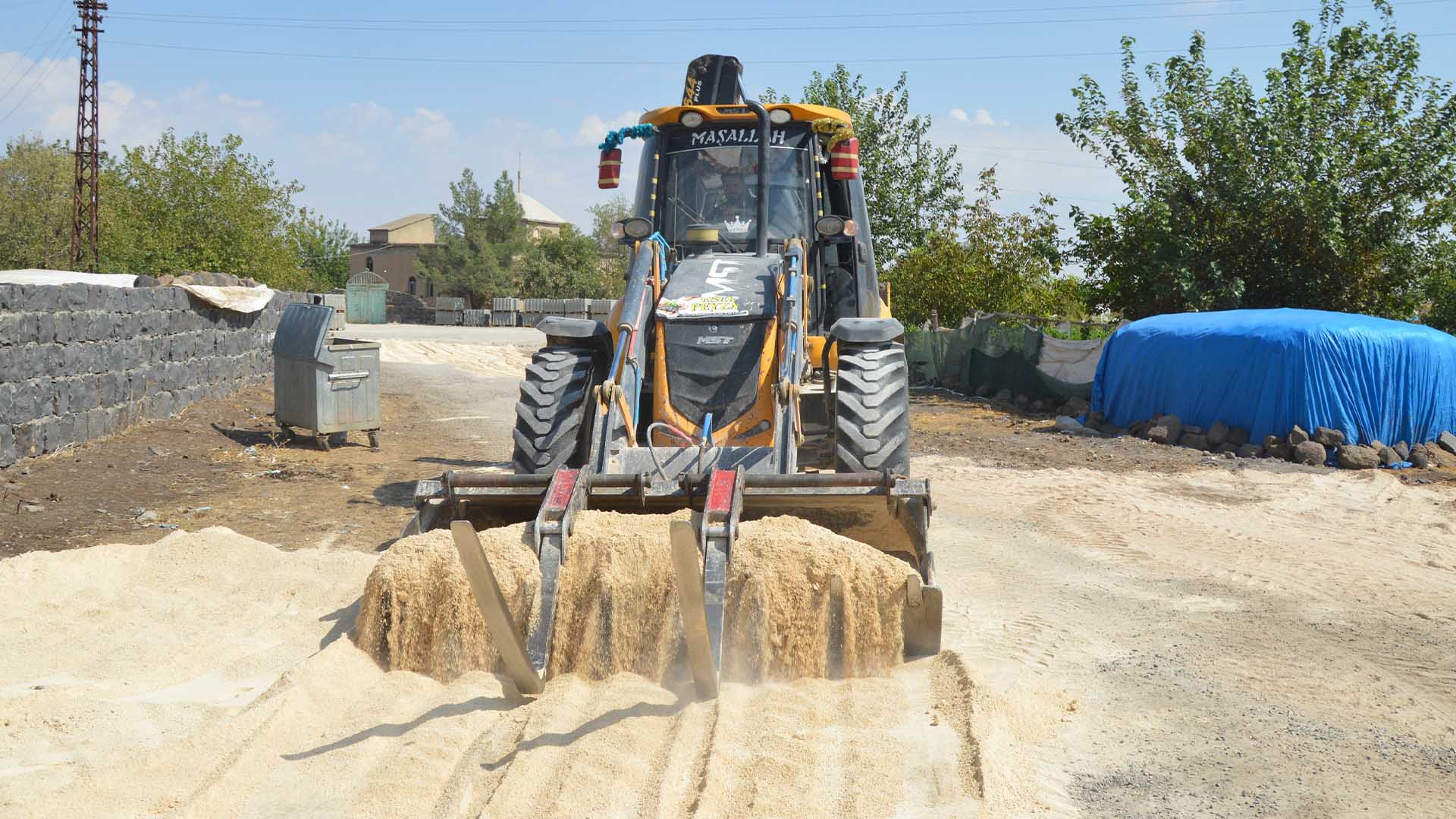 Diyarbakır’da 250 Kilometrelik Yol Çalışması Tamamlandı 6