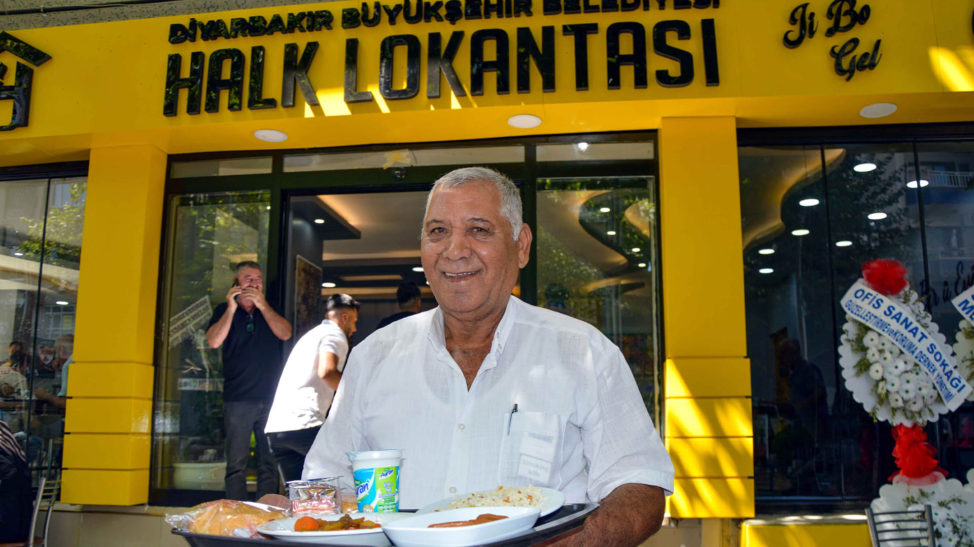 Diyarbakır'da Açılan Halk Lokantası Büyük Ilgi Görüyor7