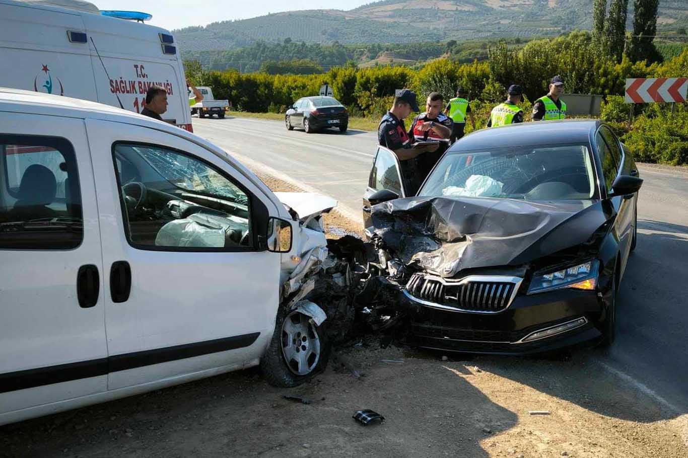 Diyarbakır’da Görev Yapan Kaymakam Trafik Kazasında Yaralandı 1