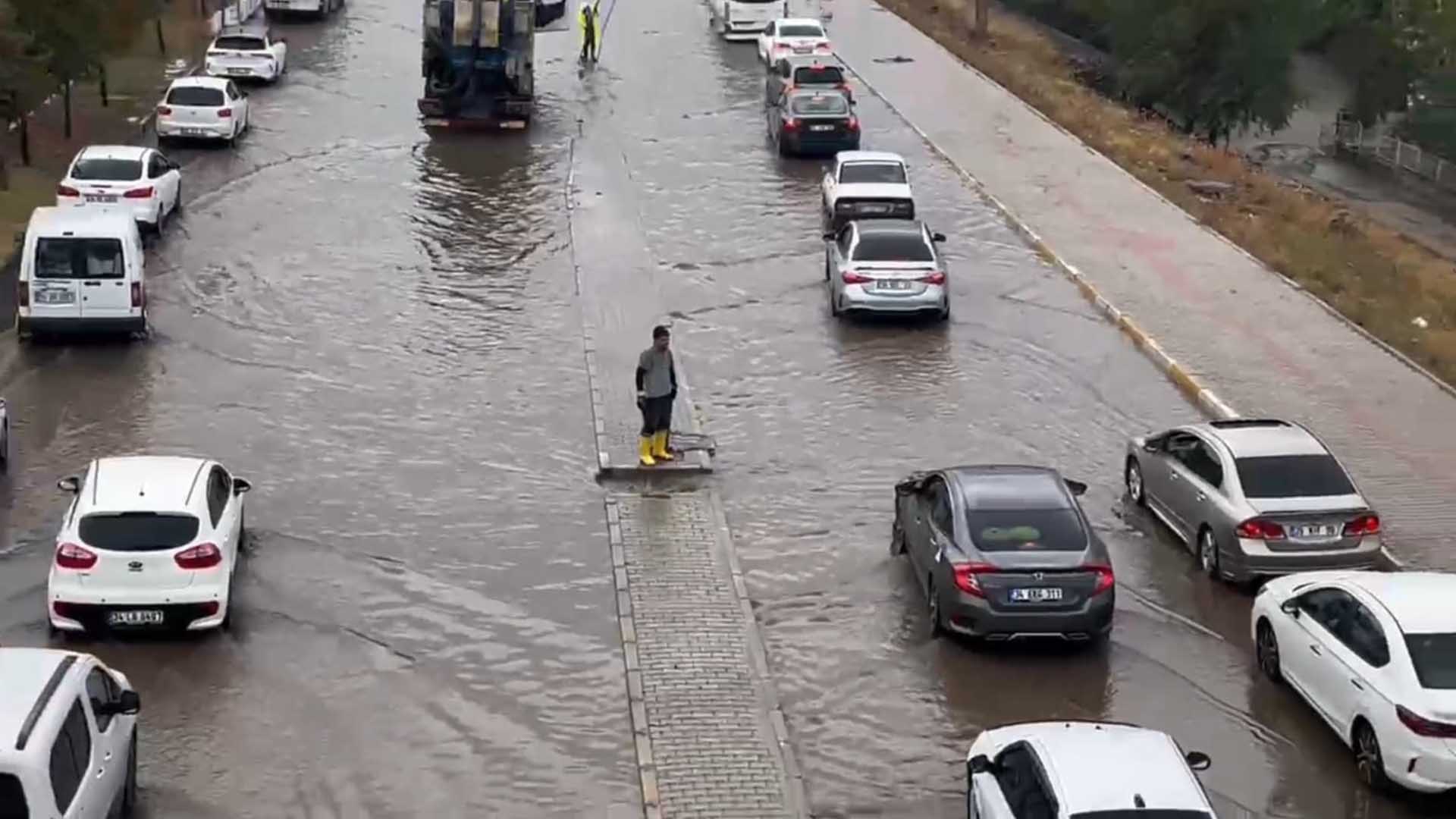 Diyarbakır’da Sağanak Yağış 2