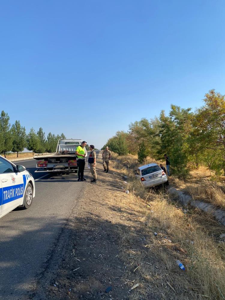 Diyarbakır'da Trafik Kazası 3 Yaralı-2