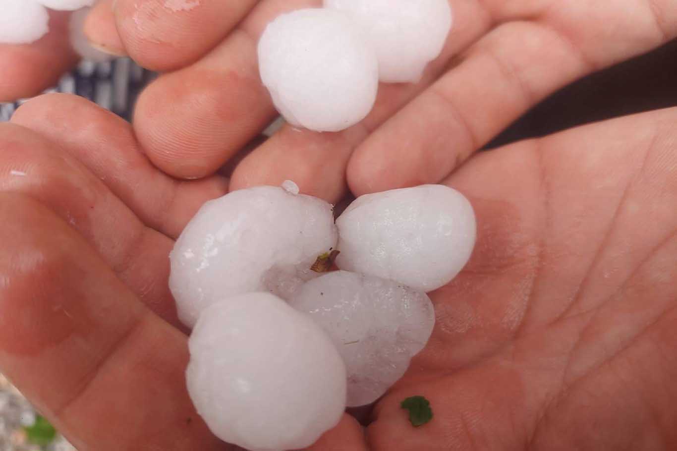 Malatya’da Şiddetli Dolu Yağışı Hayatı Olumsuz Etkiledi 4