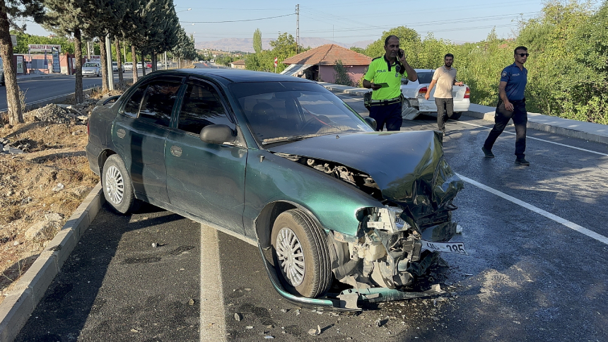 Malatya’da Zincirleme Trafik Kazası 3 Yaralı