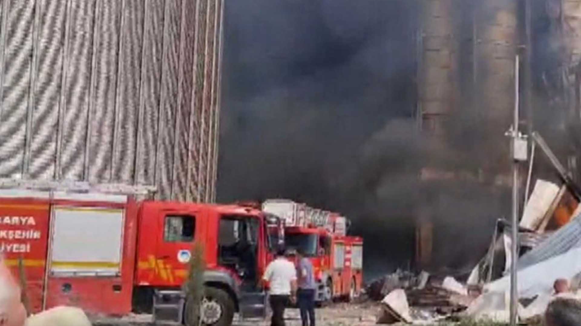 Sakarya’da Patlama 2’Si Ağır 21 Yaralı Bakanlar Ve Validen Açıklama 2