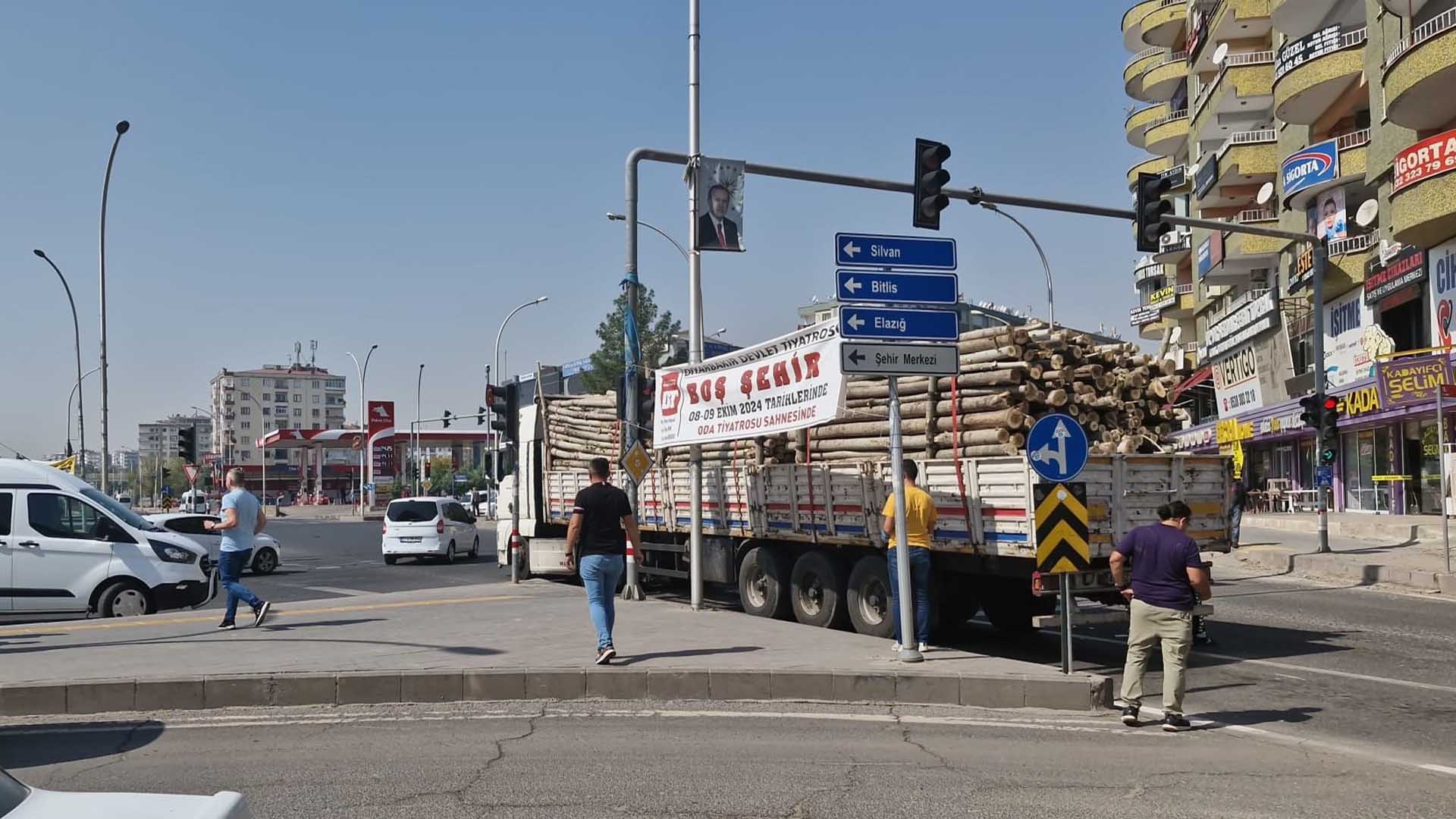 Tir’ın Altında Kalarak Ölen Yaşlı Adamın Kimliği Belli Oldu 1