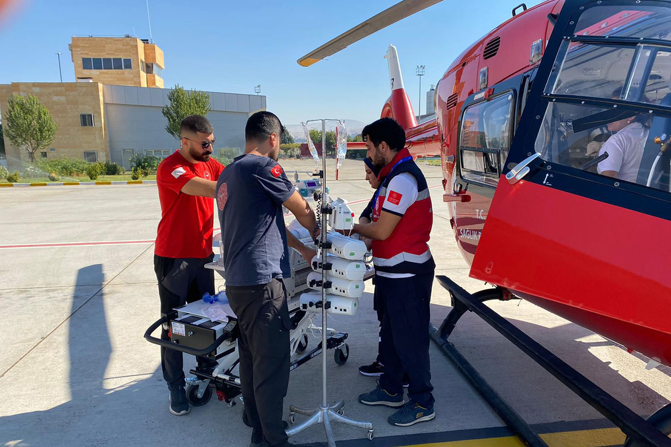 18 Gunluk Bebek Ambulans Helikopterle Batmandan Konyaya Nakledildi A2Fb475F